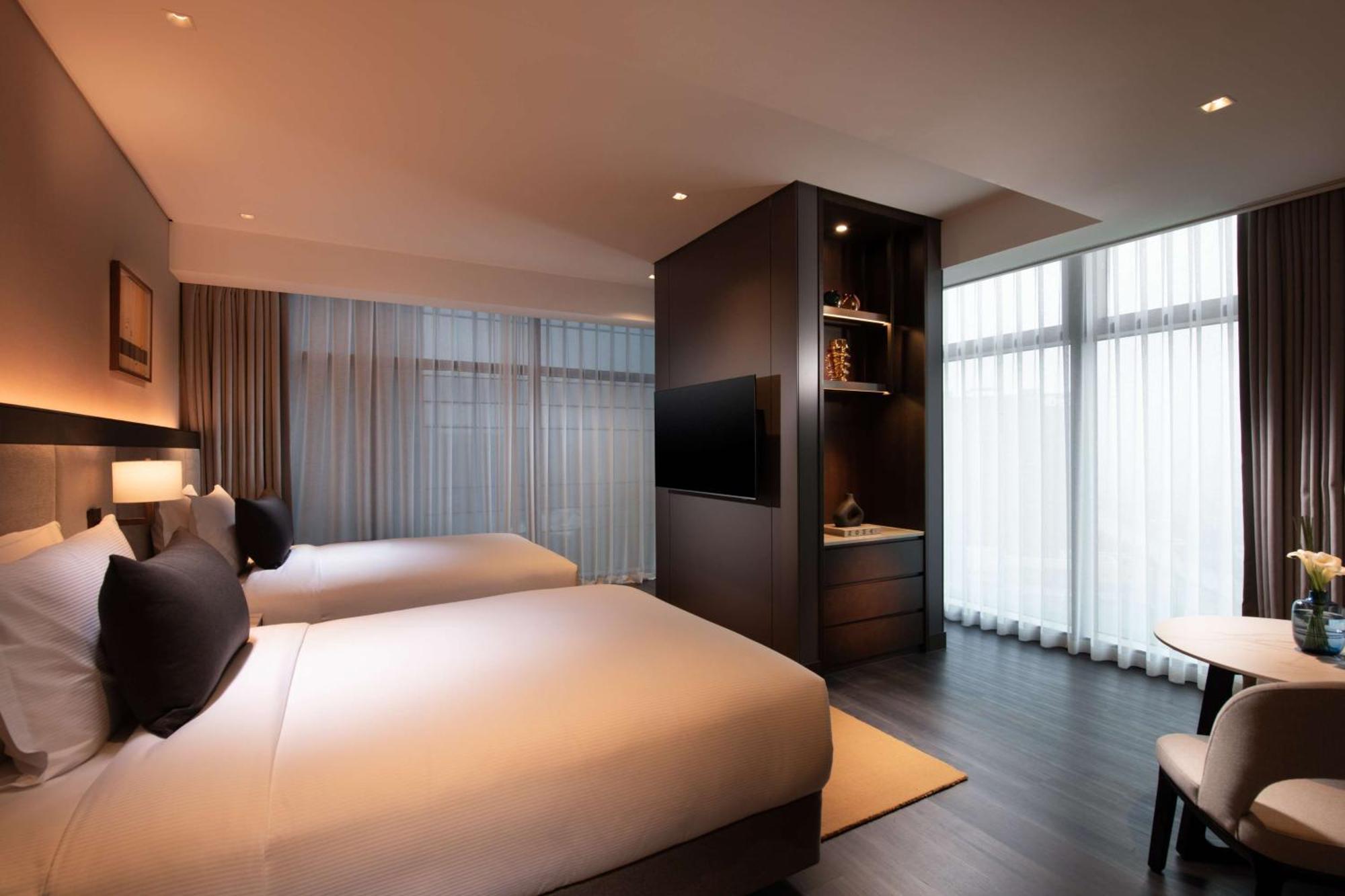Отель Doubletree By Hilton Seoul Pangyo Соннам Экстерьер фото
