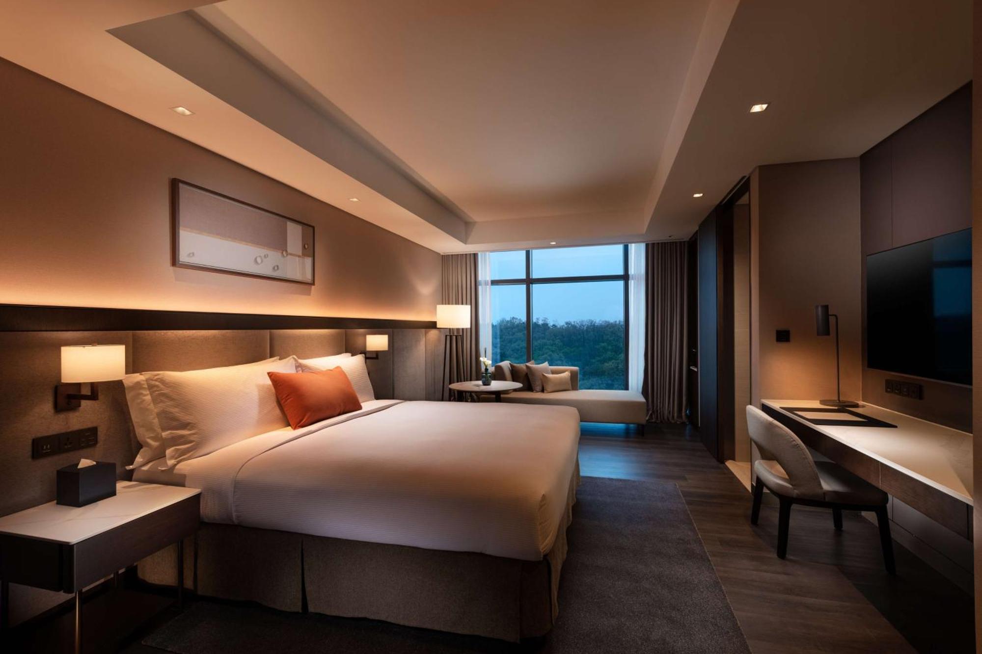 Отель Doubletree By Hilton Seoul Pangyo Соннам Экстерьер фото