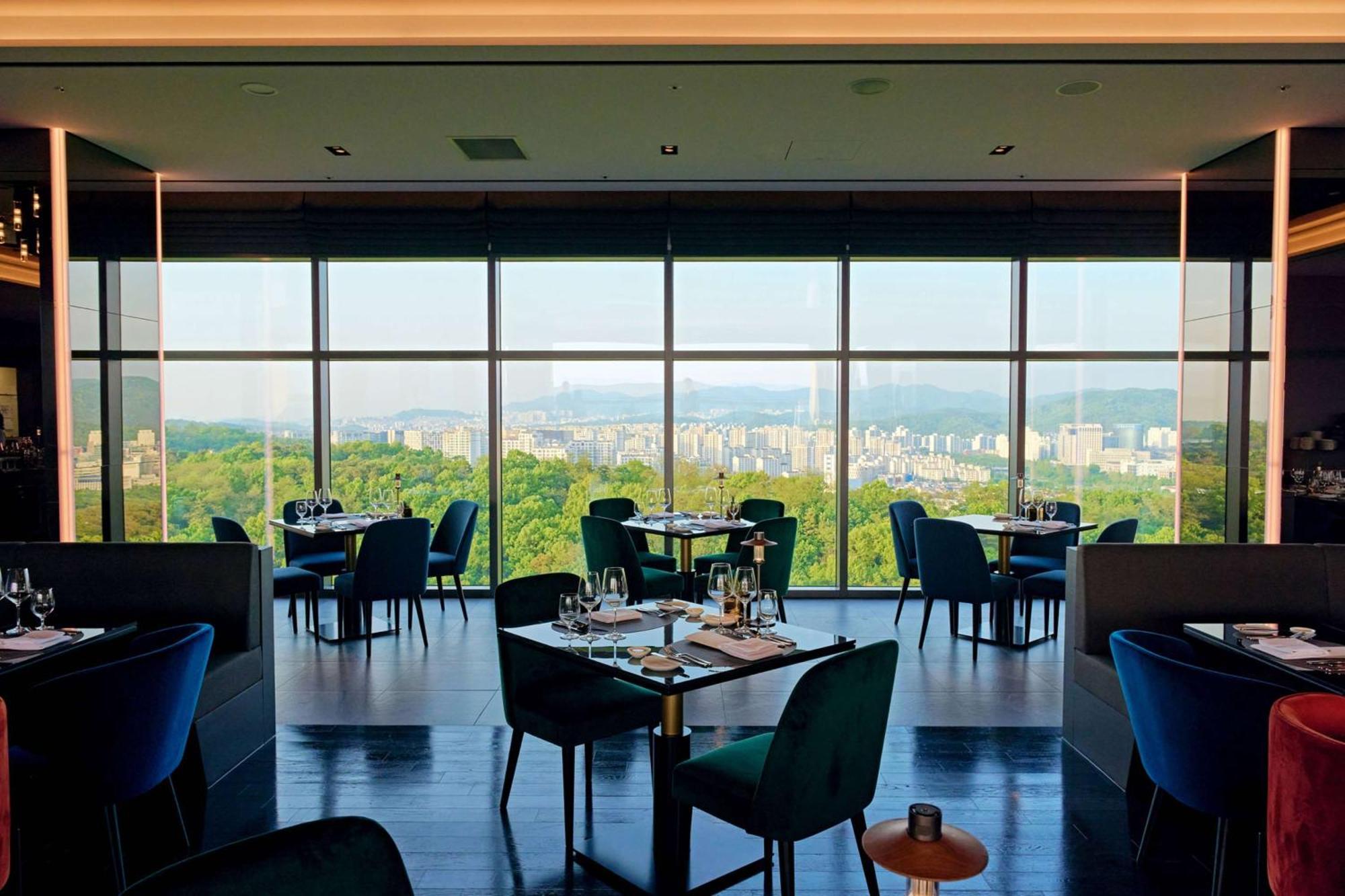 Отель Doubletree By Hilton Seoul Pangyo Соннам Экстерьер фото