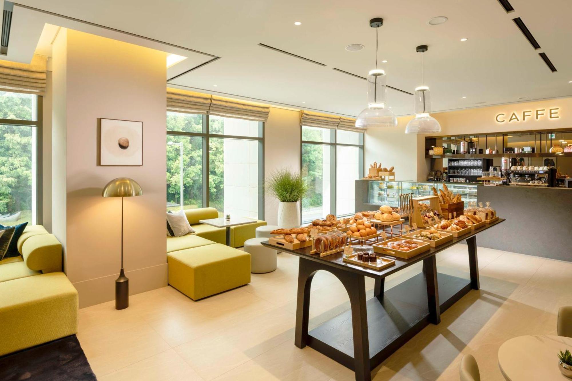 Отель Doubletree By Hilton Seoul Pangyo Соннам Экстерьер фото